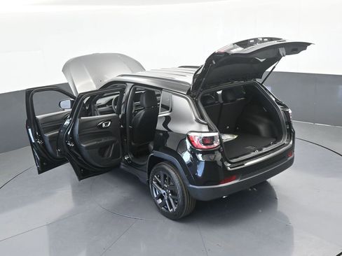 New 2026 Jeep Compass Latitude image 61