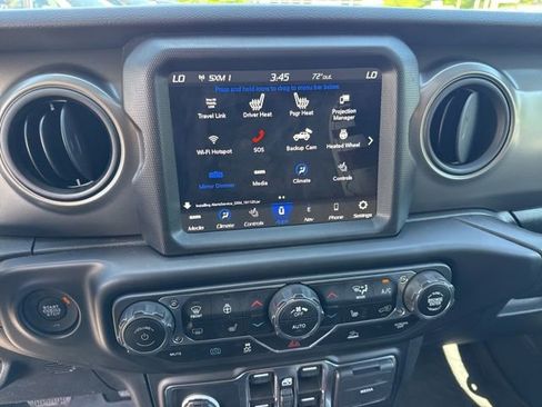 Used 2023 Jeep Wrangler Unlimited w/ Cold Weather Group AWD/4WD image 6