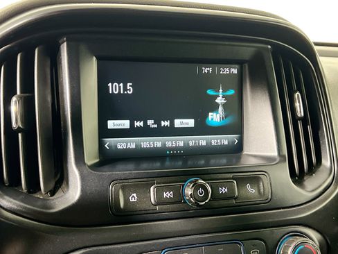 Used 2018 Chevrolet Colorado W/T RWD image 27