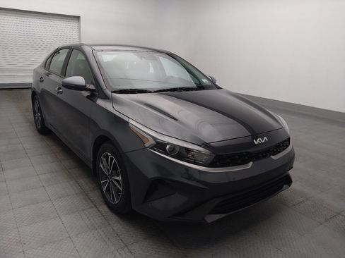 Used 2024 Kia Forte LXS w/ LXS Technology Package FWD image 13