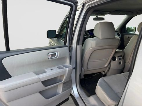 Used 2015 Honda Pilot LX image 14