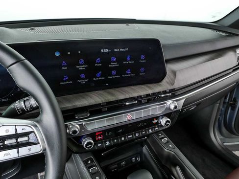 Used 2025 Kia Telluride SX FWD image 13