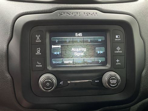 Used 2017 Jeep Renegade Trailhawk w/ Popular Equipment Group AWD/4WD image 17