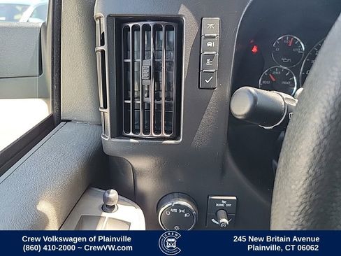 Used 2024 GMC Savana 2500 w/ Driver Convenience Package RWD image 4