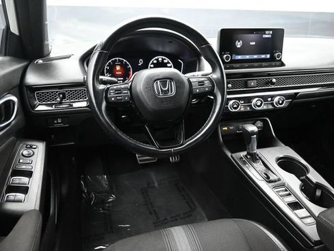 Used 2025 Honda Civic Sport image 12
