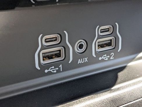 New 2026 RAM 2500 Laramie AWD/4WD image 22