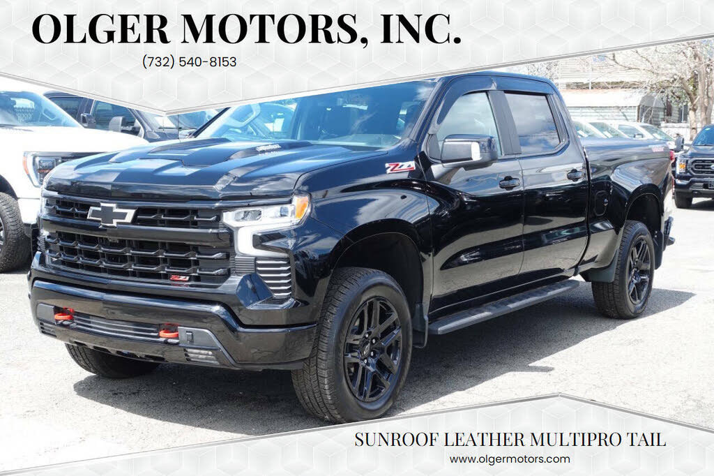 Used 2022 Chevrolet Silverado 1500 LT Trail Boss w/ LT Trail Boss Premium Package AWD/4WD image 1