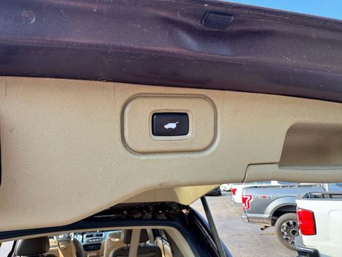 Used 2010 Honda Odyssey Touring image 17