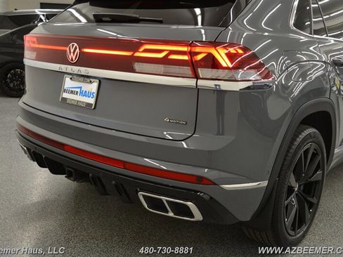 Used 2024 Volkswagen Atlas Cross Sport SEL Premium R-Line image 42