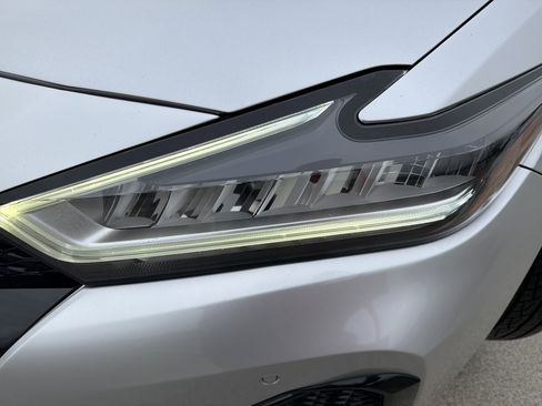 Used 2021 Nissan Maxima Platinum w/ Sport Mat Group image 6