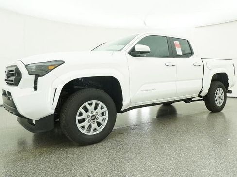 New 2026 Toyota Tacoma SR5 image 17