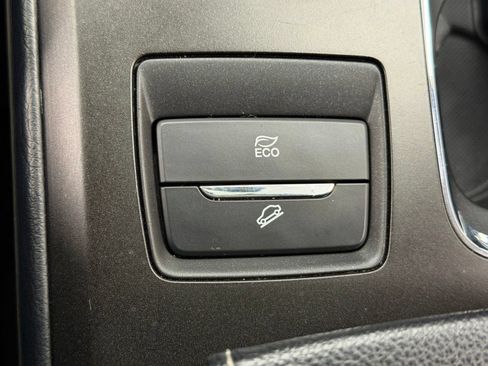 Used 2018 Ford Fusion S FWD image 19