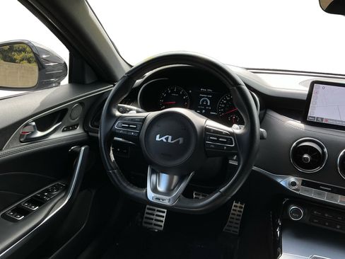 Used 2023 Kia Stinger GT2 image 11