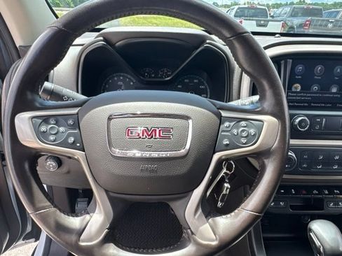 Used 2022 GMC Canyon Denali RWD image 23