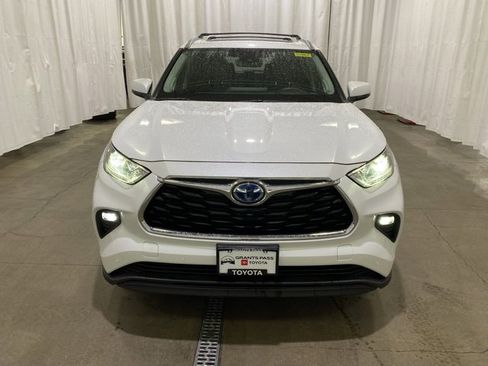 Used 2023 Toyota Highlander Limited image 8
