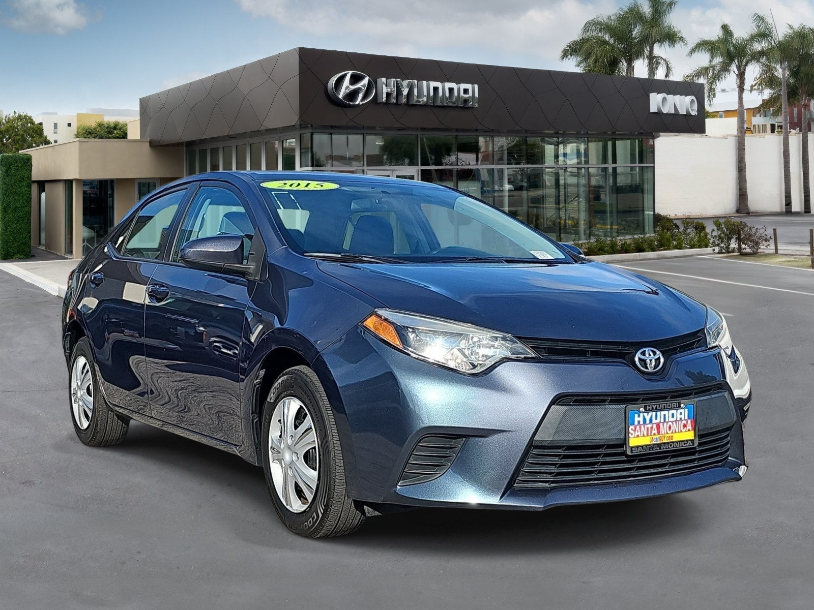 Used 2015 Toyota Corolla L FWD image 1
