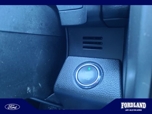 Used 2021 Ford Expedition XLT AWD/4WD image 29