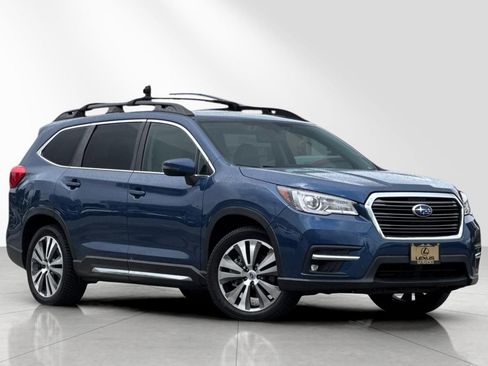 Used 2022 Subaru Ascent Limited w/ Technology Package AWD/4WD image 2