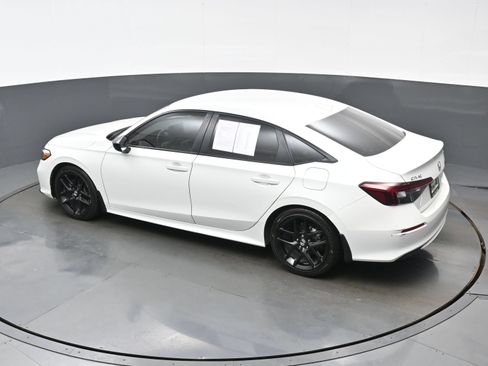 Used 2025 Honda Civic Sport image 36