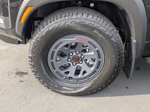 New 2026 Nissan Frontier PRO-4X w/ Tow Package AWD/4WD image 11
