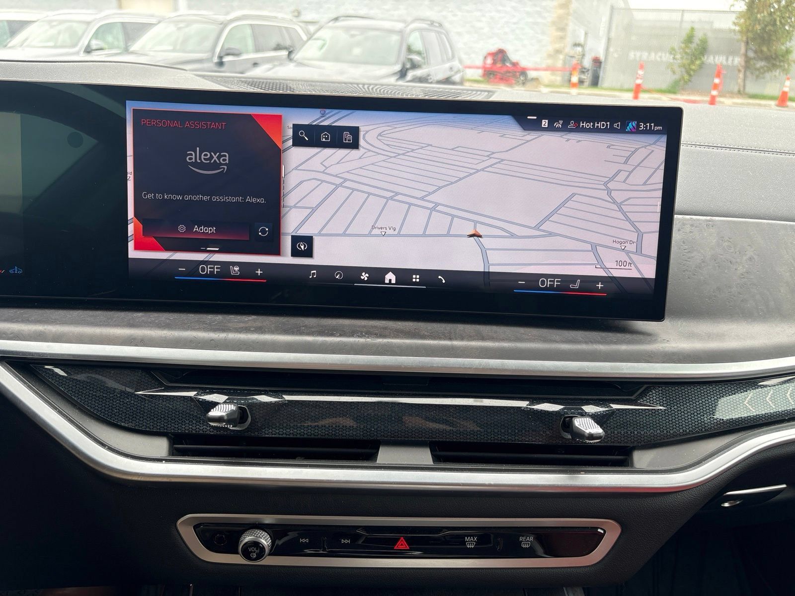 Certified 2025 BMW X7 xDrive40i w/ Premium Package AWD/4WD image 13