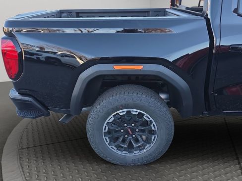 New 2026 GMC Canyon AT4 w/ AT4 Premium Package image 21