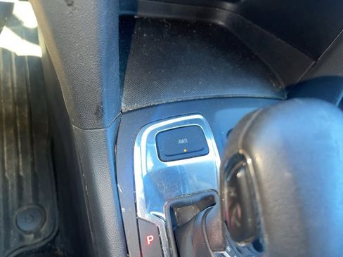 Used 2023 Chevrolet Equinox LS w/ LS Convenience Package AWD/4WD image 13