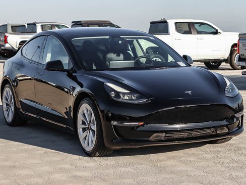 Used 2023 Tesla Model 3 Long Range AWD/4WD image 3