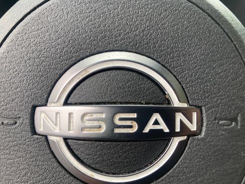 Used 2023 Nissan Rogue SV AWD/4WD image 28