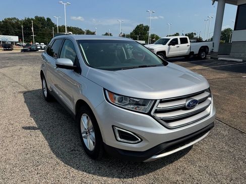 Used 2017 Ford Edge SEL w/ Class II Trailer Tow Package AWD/4WD image 1