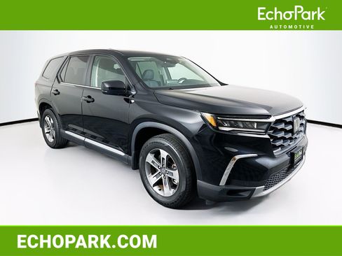 Used 2025 Honda Pilot EX-L image 1