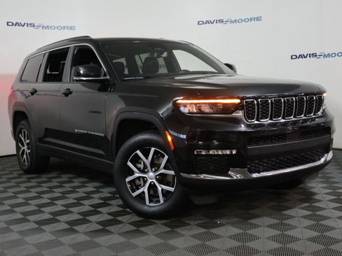 Used 2024 Jeep Grand Cherokee L Limited w/ Luxury Tech Group II AWD/4WD image 2