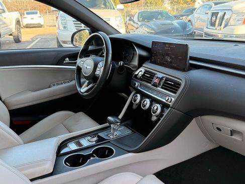 Used 2023 Genesis G70 2.0T AWD/4WD image 18