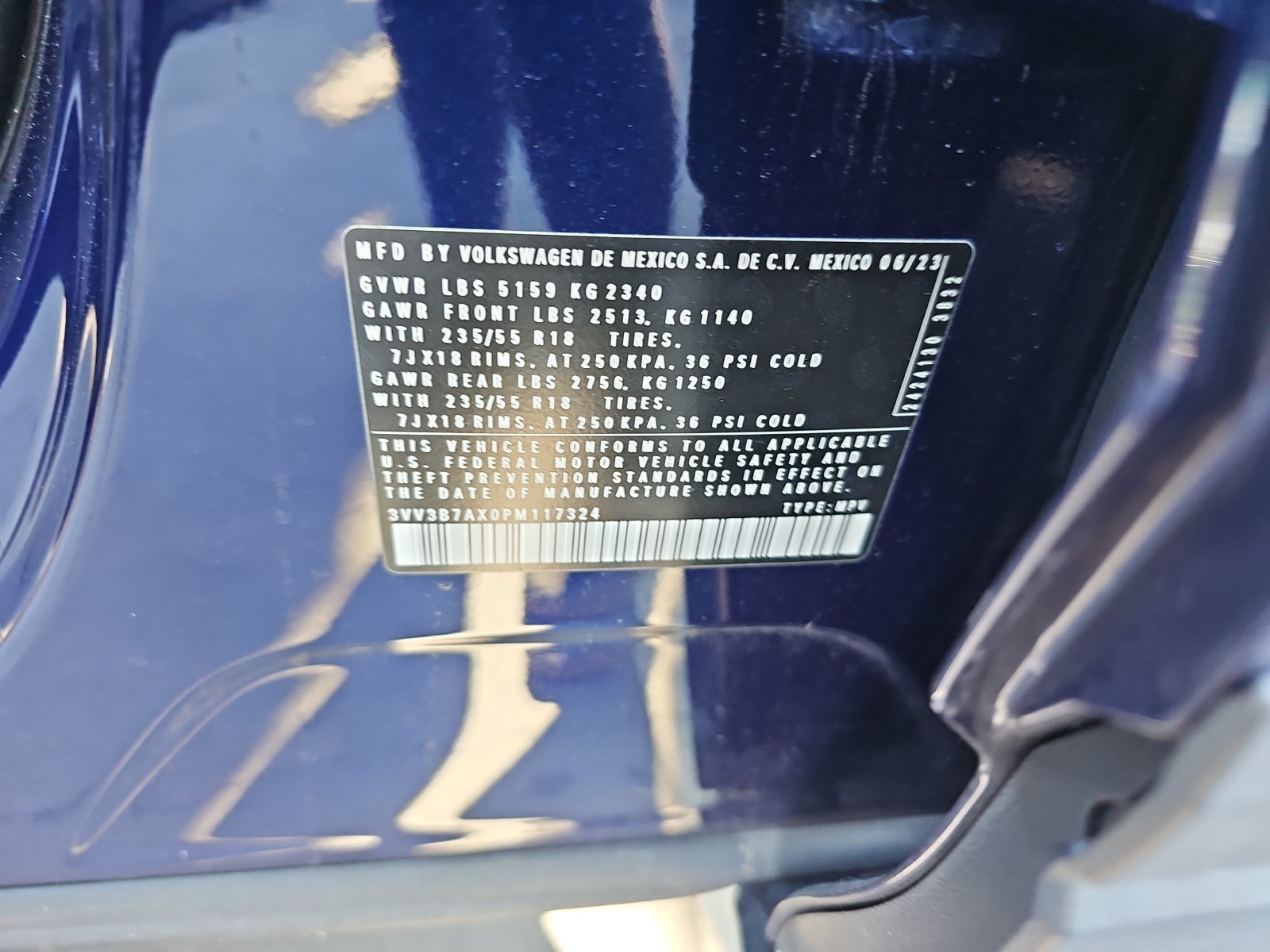 Used 2023 Volkswagen Tiguan SE FWD image 9