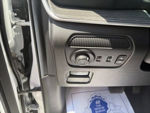 Used 2022 Jeep Wagoneer Series III AWD/4WD image 19