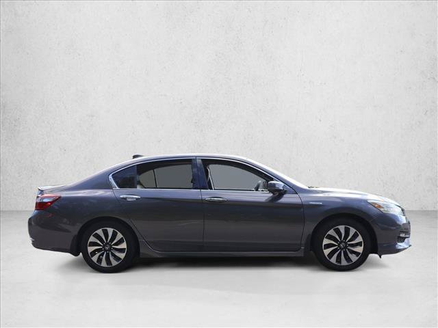 Used 2017 Honda Accord Touring image 4