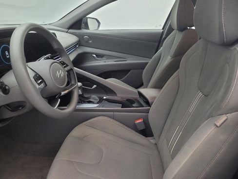 Used 2024 Hyundai Elantra SEL FWD image 17