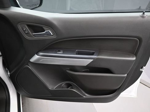 Used 2022 Chevrolet Colorado LT w/ LT Convenience Package image 34