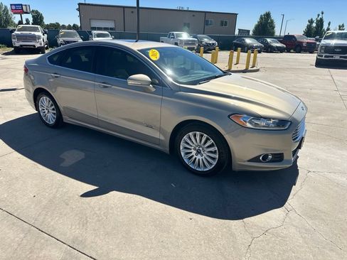 Used 2015 Ford Fusion Energi SE FWD image 6