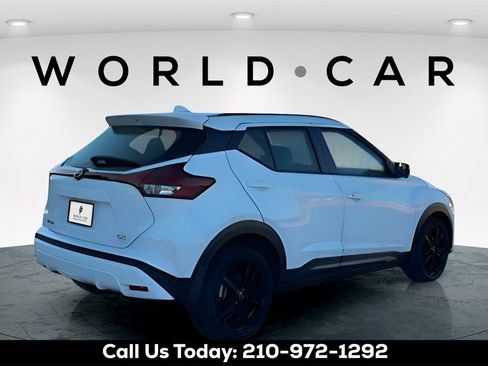Used 2024 Nissan Kicks SR w/ SR Premium Package image 8