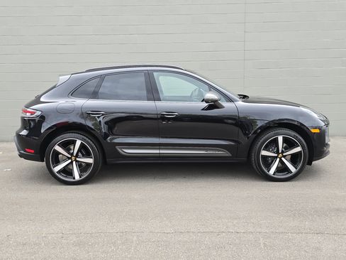 New 2026 Porsche Macan Turbo AWD/4WD image 10