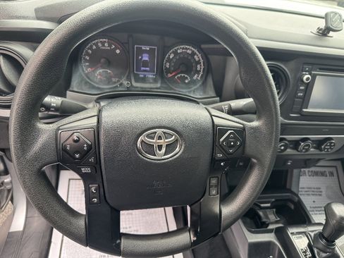 Used 2019 Toyota Tacoma SR w/ SX Package image 15
