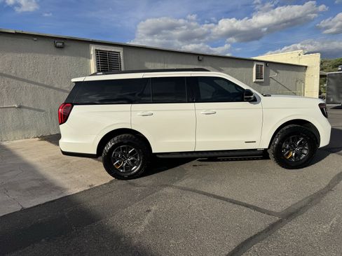New 2026 Ford Expedition Tremor image 8