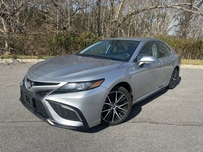Used 2024 Toyota Camry SE w/ Convenience Package