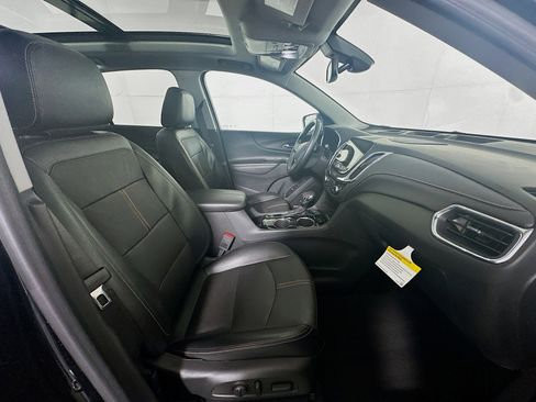 Used 2023 Chevrolet Equinox Premier image 34