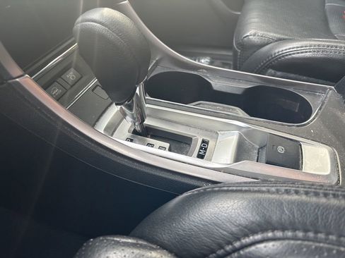 Used 2019 Subaru Ascent Premium w/ Popular Package #2 image 18