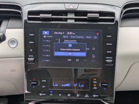 Used 2023 Hyundai Tucson SEL w/ Convenience Package FWD image 17