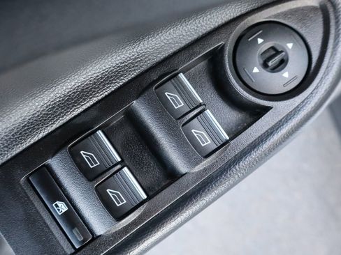 Used 2017 Ford Escape Titanium image 27