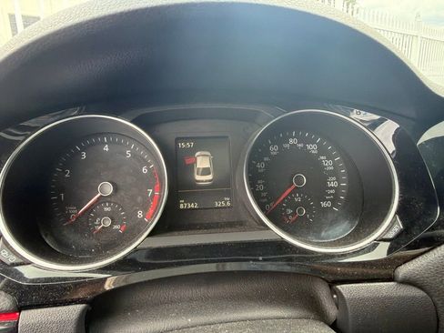Used 2018 Volkswagen Jetta GLI FWD image 14
