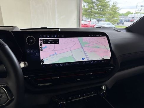 Certified 2025 Chevrolet Silverado EV RST AWD/4WD image 27